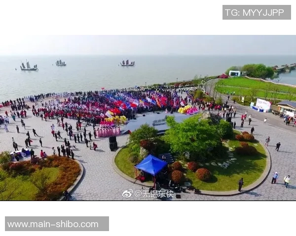 武汉三镇与王毅续约再出发共同书写新篇章