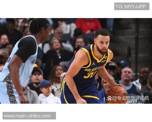 科林斯称库里得分能力令人头疼让对手全场保持紧张状态 科林斯称库里得分能力令人头疼让对手全场保持紧张状态