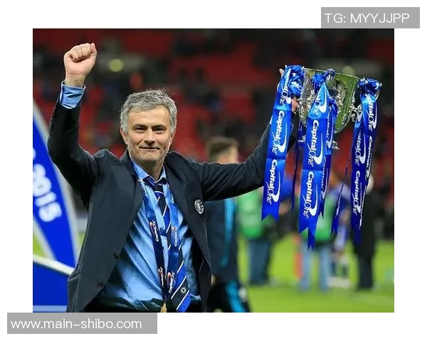 加斯佩里尼谈冬窗引援计划小曼奇尼与埃尔莫索有望回归罗马 加斯佩里尼谈冬窗引援计划小曼奇尼与埃尔莫索有望回归罗马